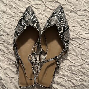 14th & Union Snakeskin Pattern Flats